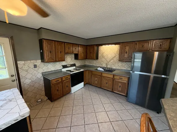 403 E 26th ST, Sterling, IL 61081
