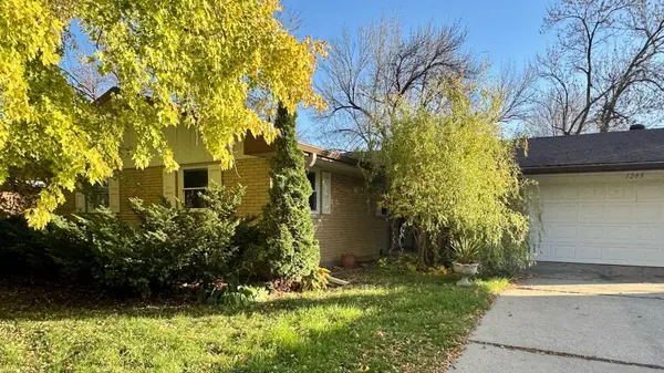 1203 24th AVE S, Moorhead, MN 56560