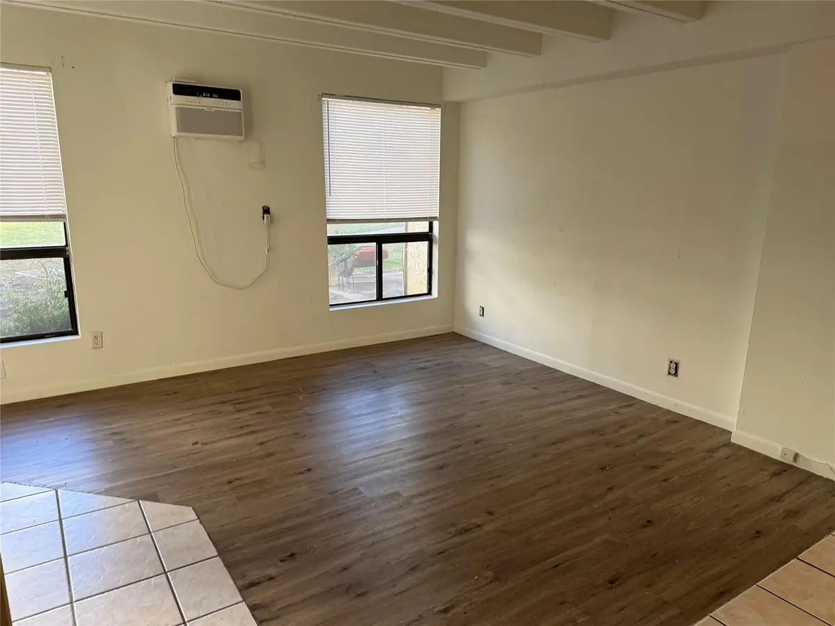 5804 Circulo DR #4L, Lago Vista, TX 78645