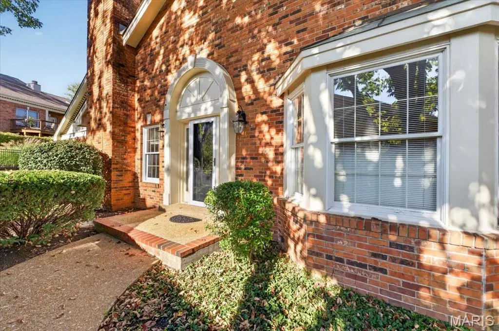 13314 Fairfield Circle DR, Town And Country, MO 63017