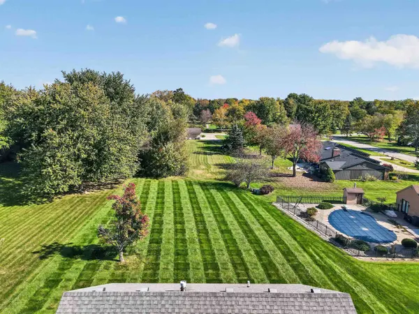 7017 Windshire DR, Fort Wayne, IN 46814
