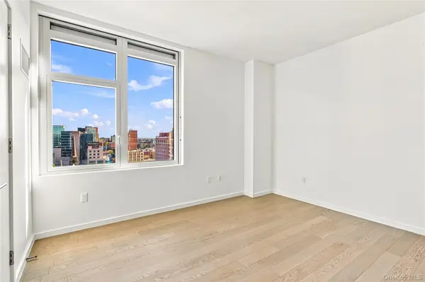 13327 39th AVE #12G, Flushing, NY 11354