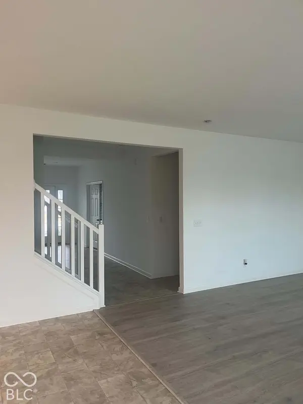 7253 Deerberg, Indianapolis, IN 46259