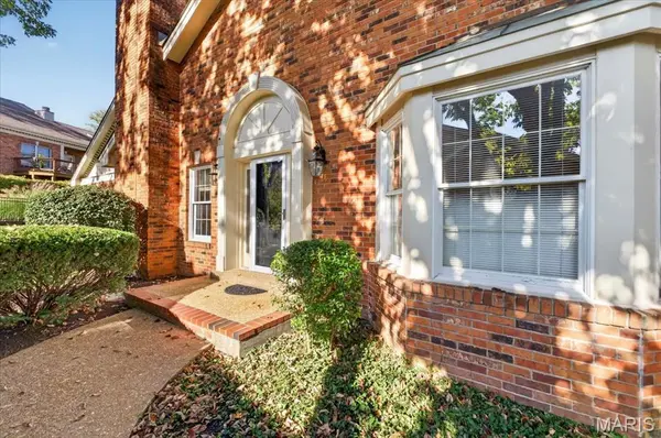 13314 Fairfield Circle DR, Town And Country, MO 63017