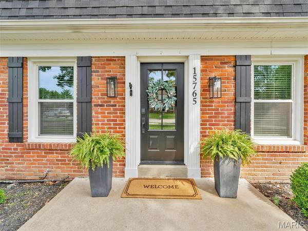 15765 Carriage Hill DR, Chesterfield, MO 63017
