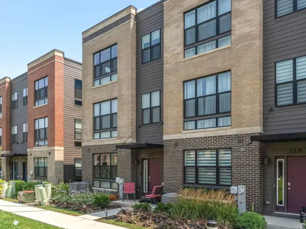 323 Summit CIR, Lombard, IL 60148