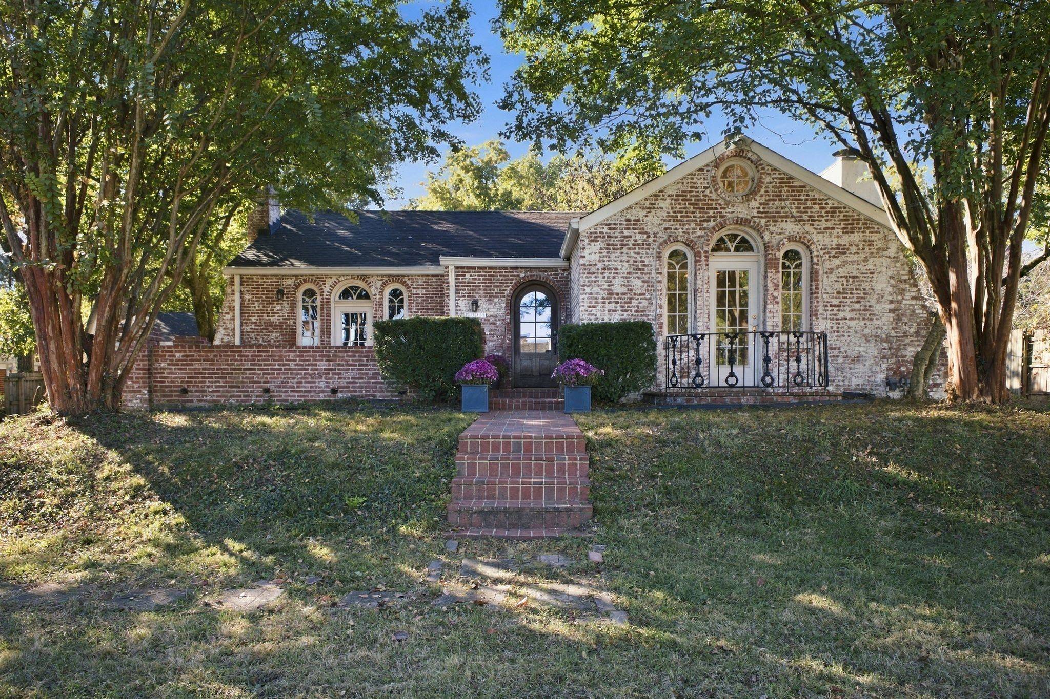 3911 Kimpalong Ave, Nashville, TN 37205