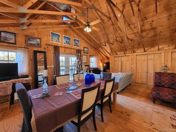 18 E Adirondack TRL, Smallwood, NY 12720
