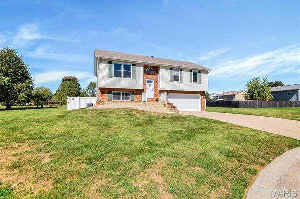 4 Leone CT, Maryville, IL 62062