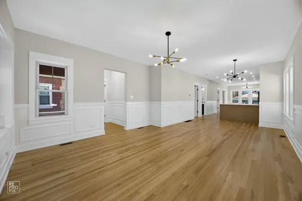 1912 East AVE, Berwyn, IL 60402