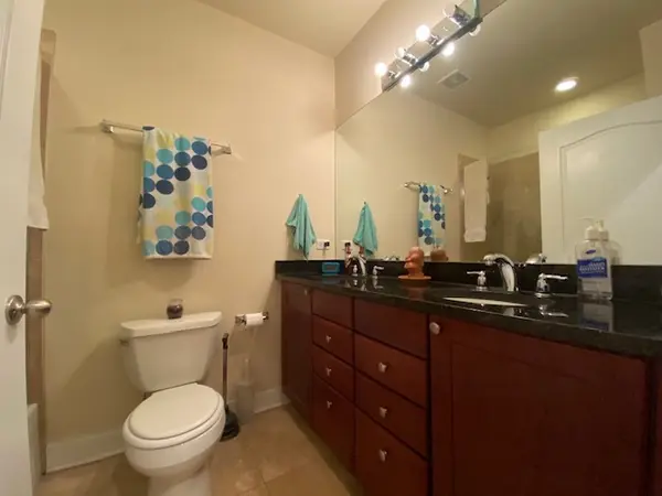 2000 W Warren BLVD #4SE, Chicago, IL 60612