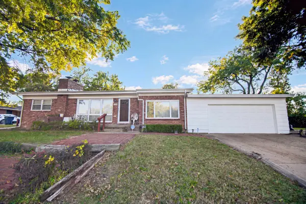 2555 N Roosevelt St, Wichita, KS 67220