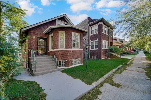 8107 S Throop ST, Chicago, IL 60620