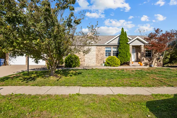 4504 W 14th ST, Davenport, IA 52804