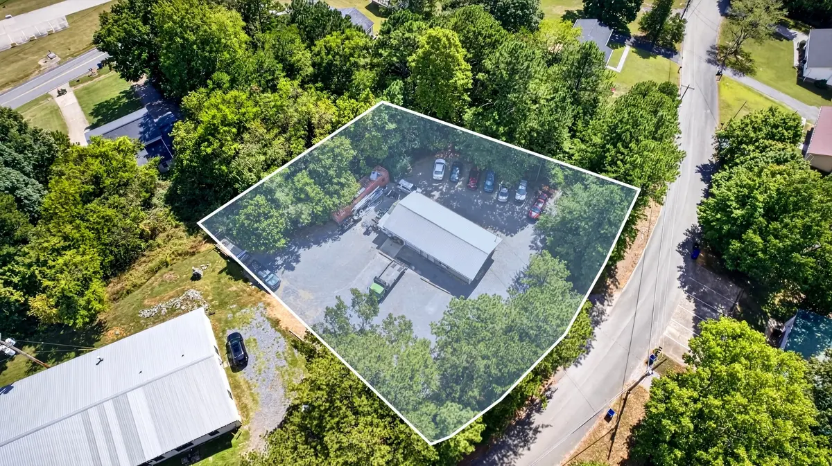 1040 Whisperwood Trl #NE, Cleveland, TN 37312