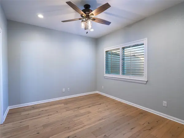 102 Elmwood DR, New Braunfels, TX 78130