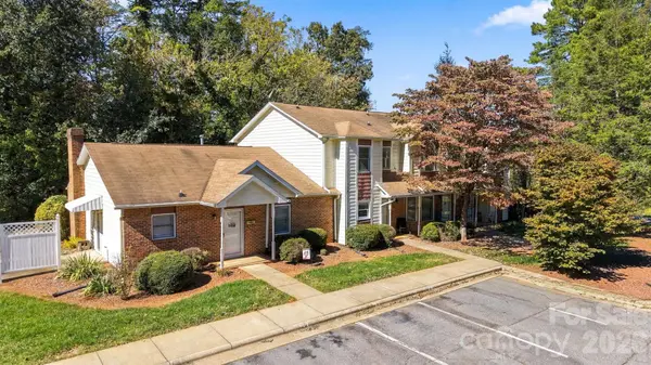 605 8th AVE SW #C2, Conover, NC 28613