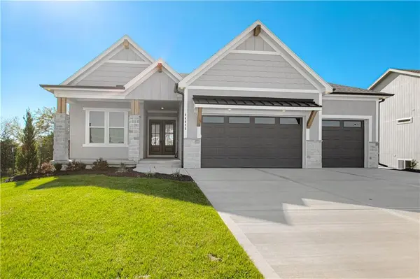 24875 W 145th PL, Olathe, KS 66061