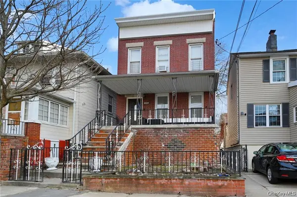 4220 Herkimer PL #1, Bronx, NY 10470