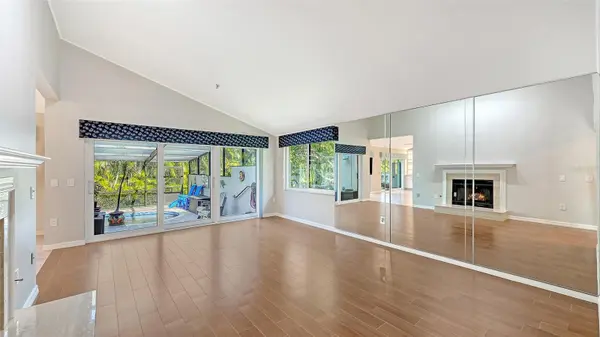 2245 HARBOURSIDE DR #101, Longboat Key, FL 34228
