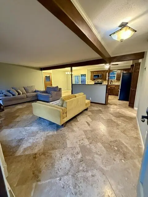 27157 Walnut DR, Eagle Rock, MO 65641
