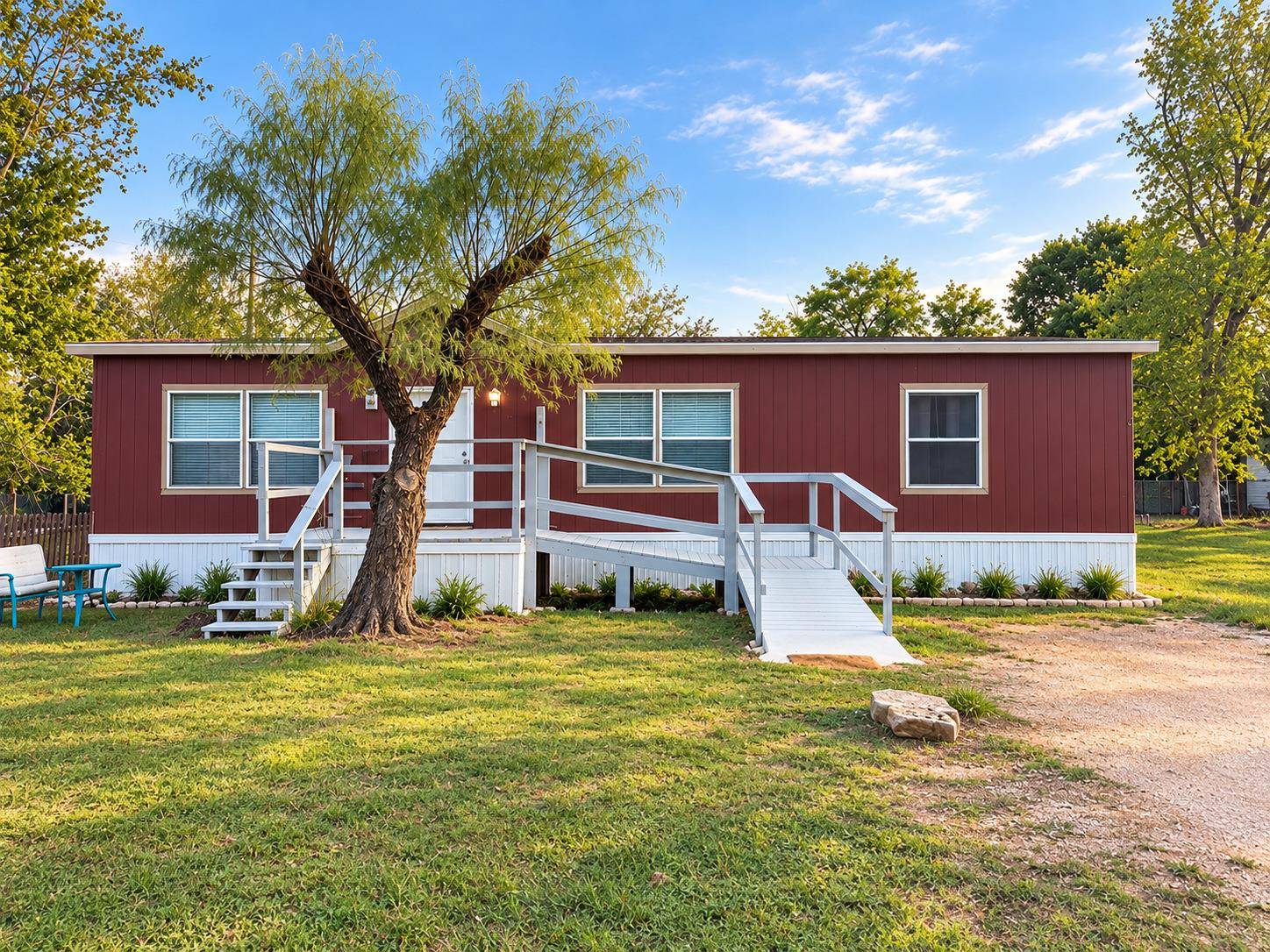 130 Jewel LN, Wimberley, TX 78676