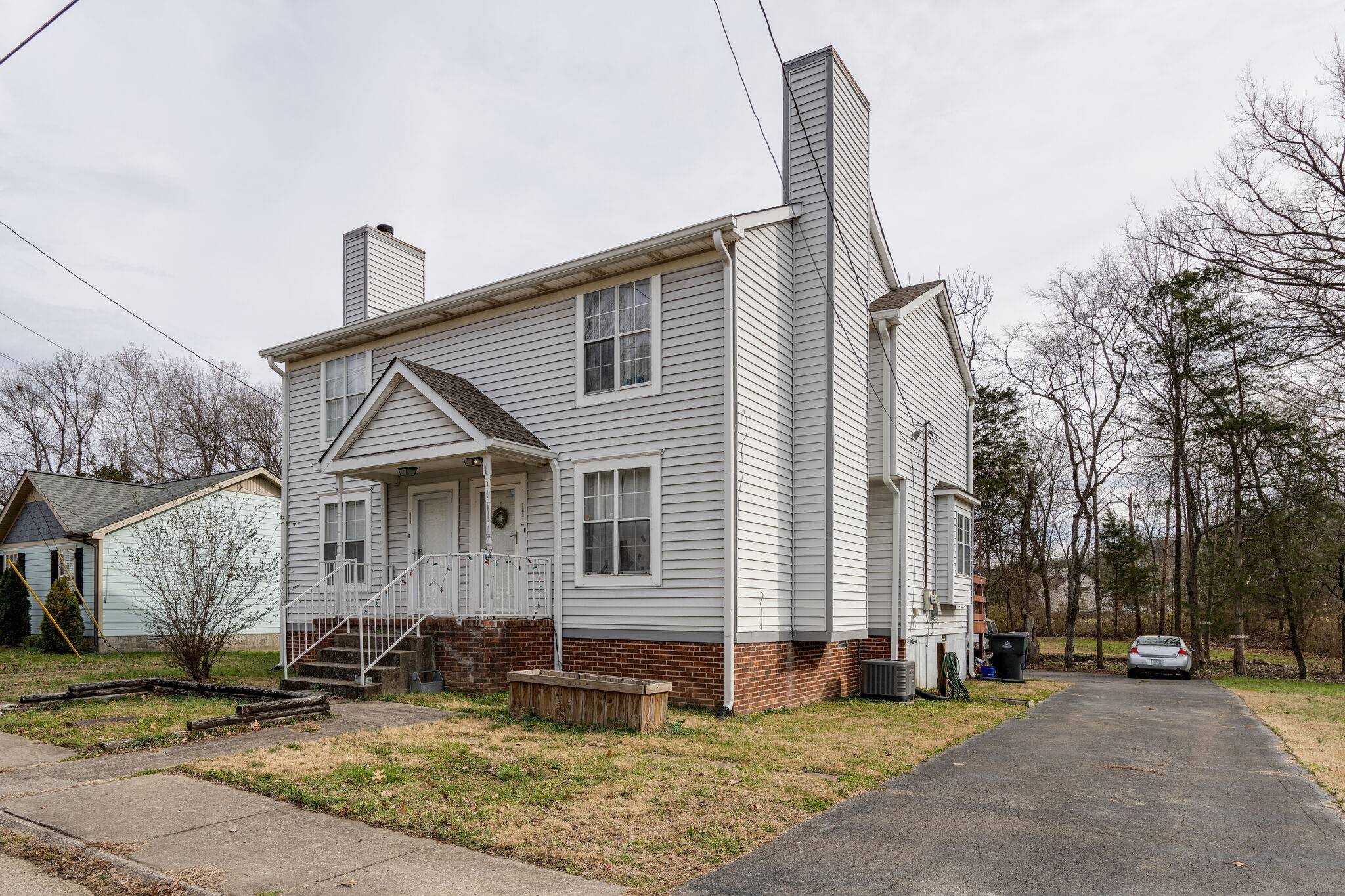 2142 Mullen Cir, Nashville, TN 37217
