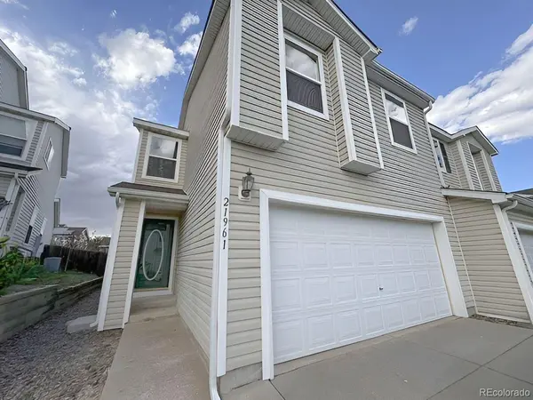 21961 E Crestline #P, Aurora, CO 80015