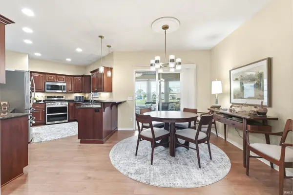 9513 Courtyard CV, Fort Wayne, IN 46825