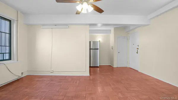 1410 Metropolitan AVE #3I, Bronx, NY 10462
