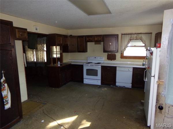 502 S Hamilton ST, Marissa, IL 62257