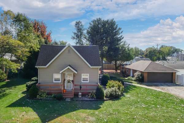 507 E Cherry ST, Leroy, IL 61752