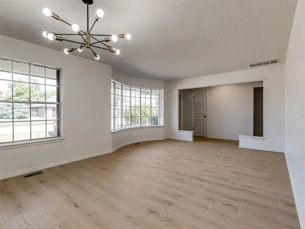 12 SW 102nd ST, Oklahoma City, OK 73139