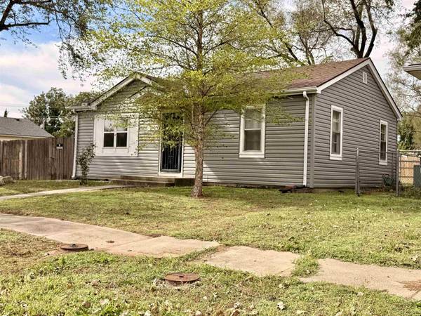 213 S Church, Udall, KS 67146