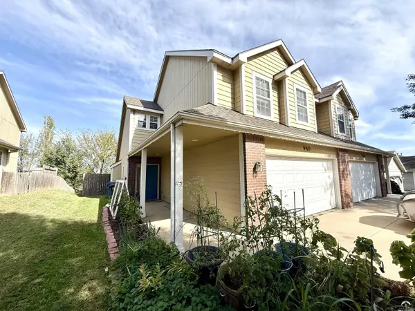 940 N Field Stone DR, Lawrence, KS 66049