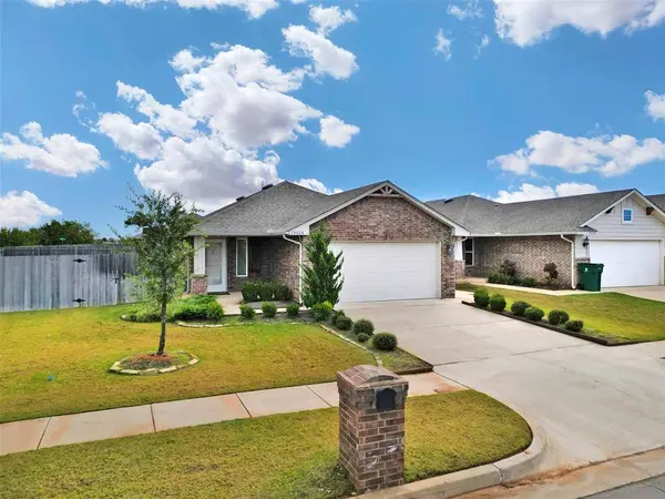 19628 Brookville DR, Edmond, OK 73012
