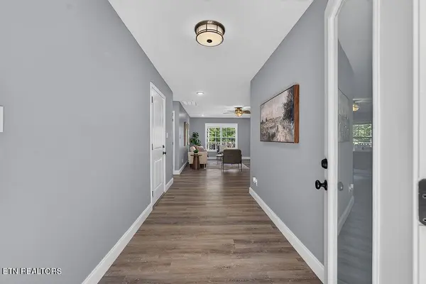 4020 Fox Hills Drive, Louisville, TN 37777