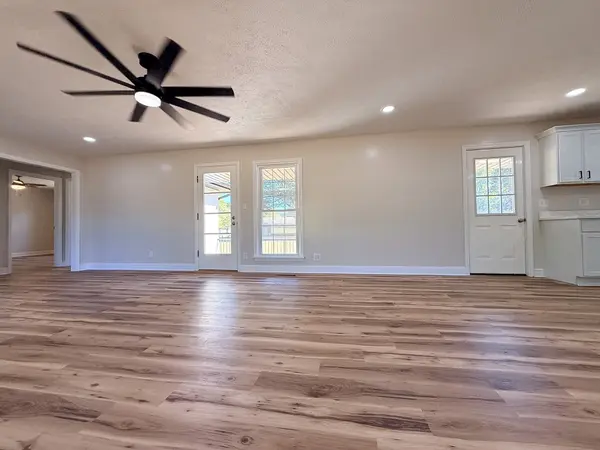 2634 Cox Mill Rd, Hopkinsville, KY 42240