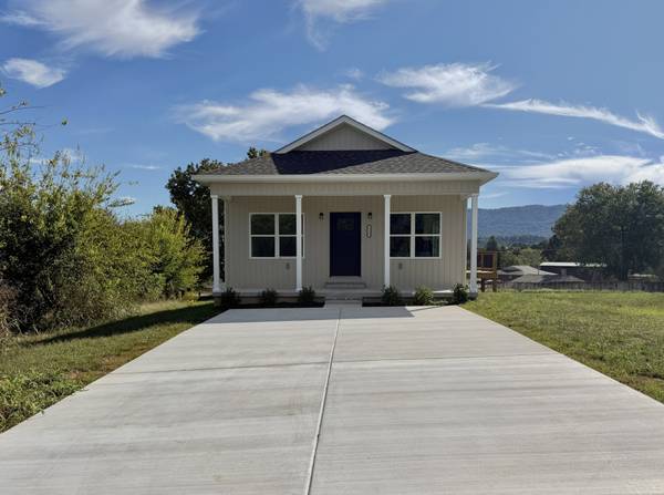 112 Prater Street, Benton, TN 37307