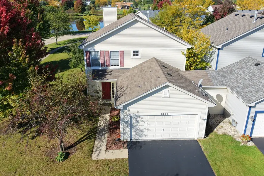1858 S Fallbrook DR, Round Lake, IL 60073