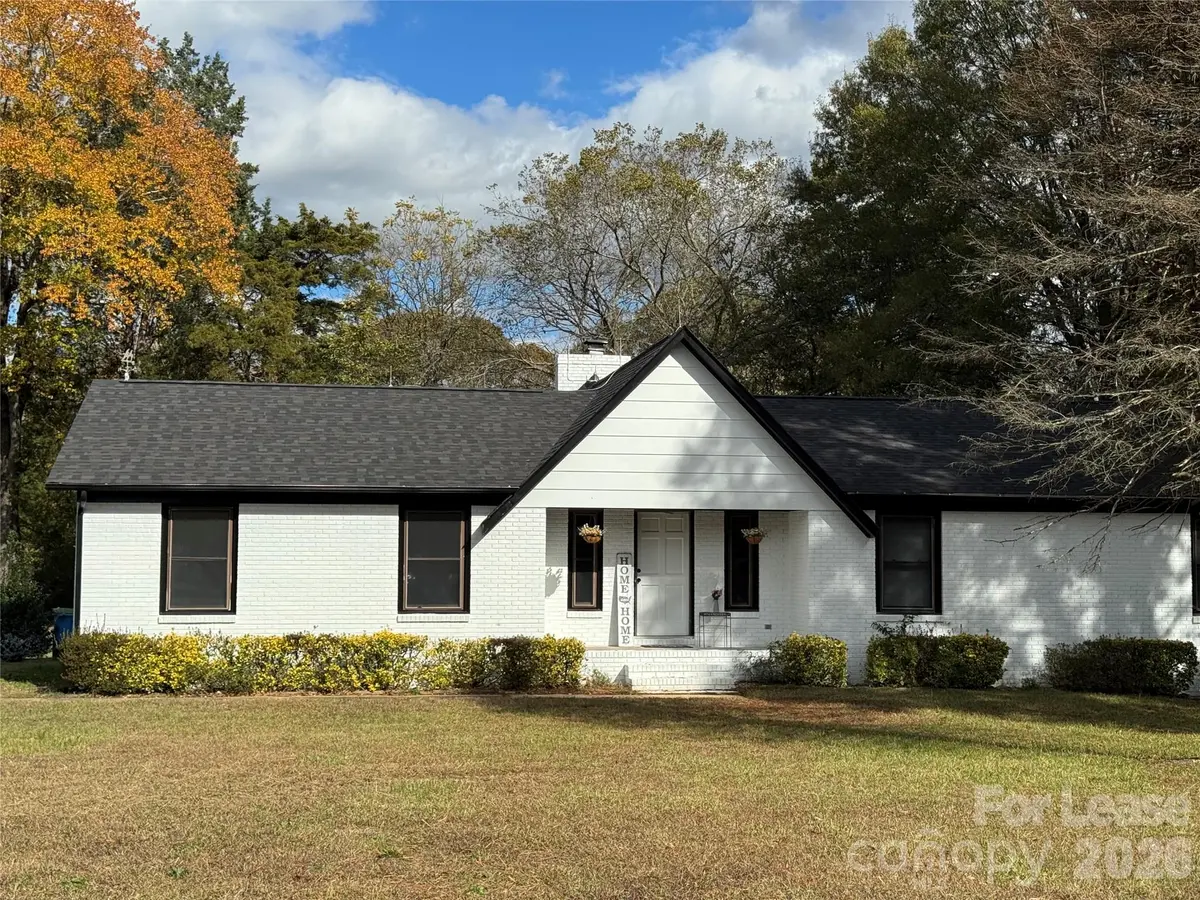 425 Acorn Oaks DR, Salisbury, NC 28146