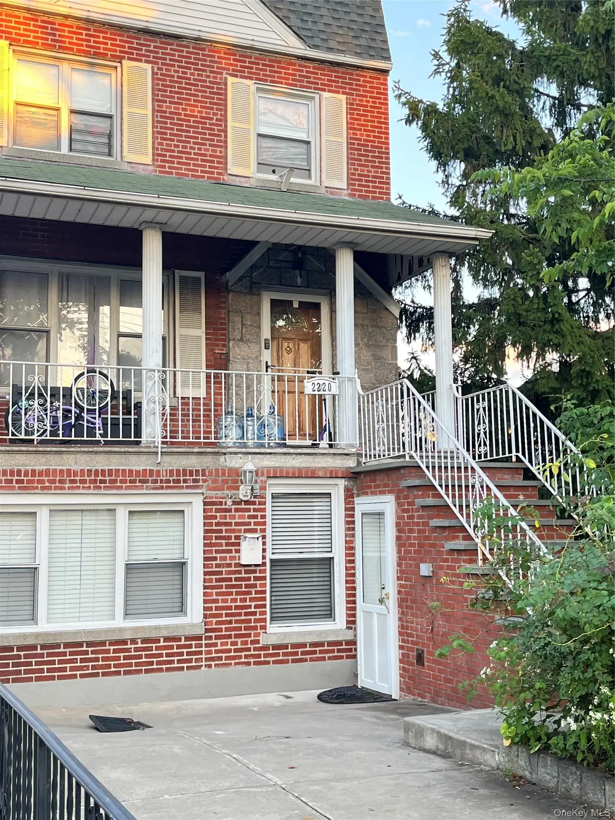 2220 Eastchester RD #Apt 1, Bronx, NY 10469