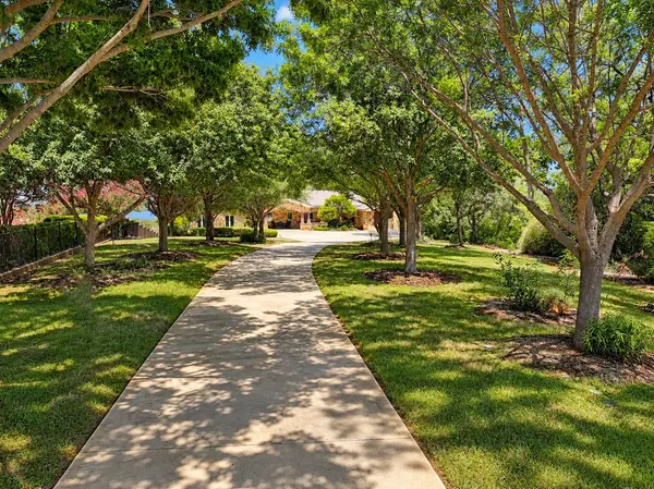 2803 Ranch Road 2831, Horseshoe Bay, TX 78657