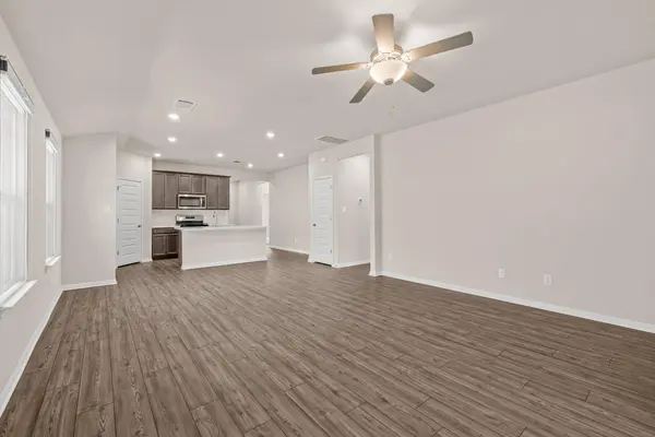 10213 Mager LN, Hutto, TX 78634