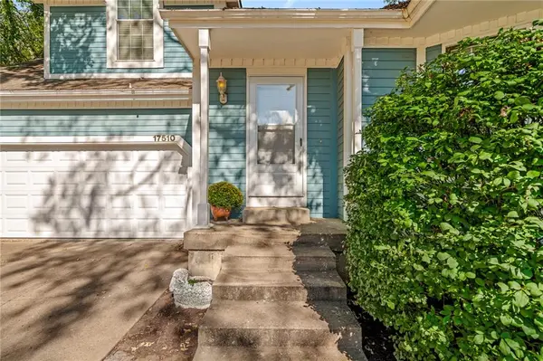 17510 W 116th ST, Olathe, KS 66061