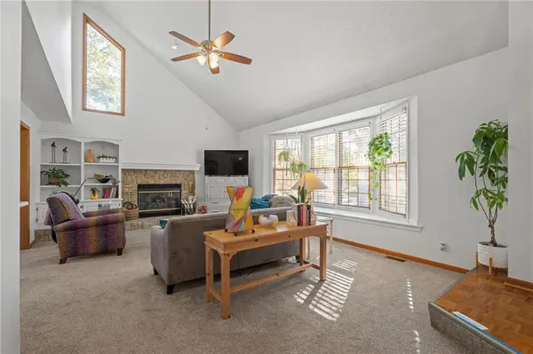 17510 W 116th ST, Olathe, KS 66061