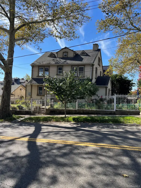 8604 150th ST, Jamaica, NY 11435