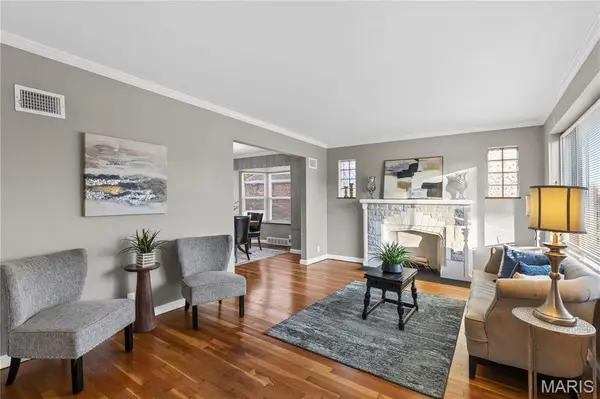 1615 Veronica AVE, St Louis, MO 63147