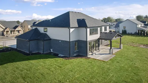 13025 Spirea AVE, St. John, IN 46373
