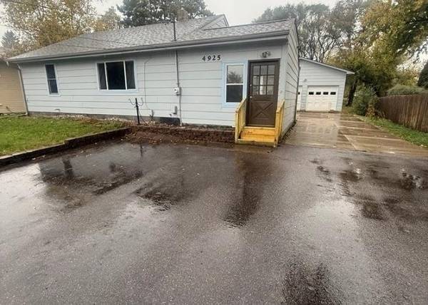 4925 103rd LN NE, Blaine, MN 55014